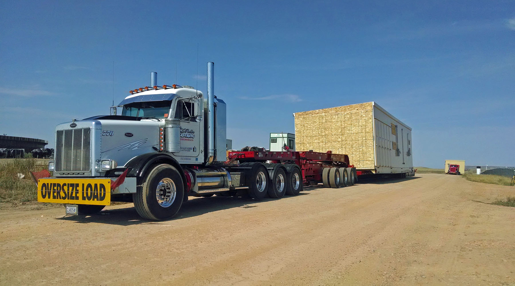 Trucking for over diamensional loads